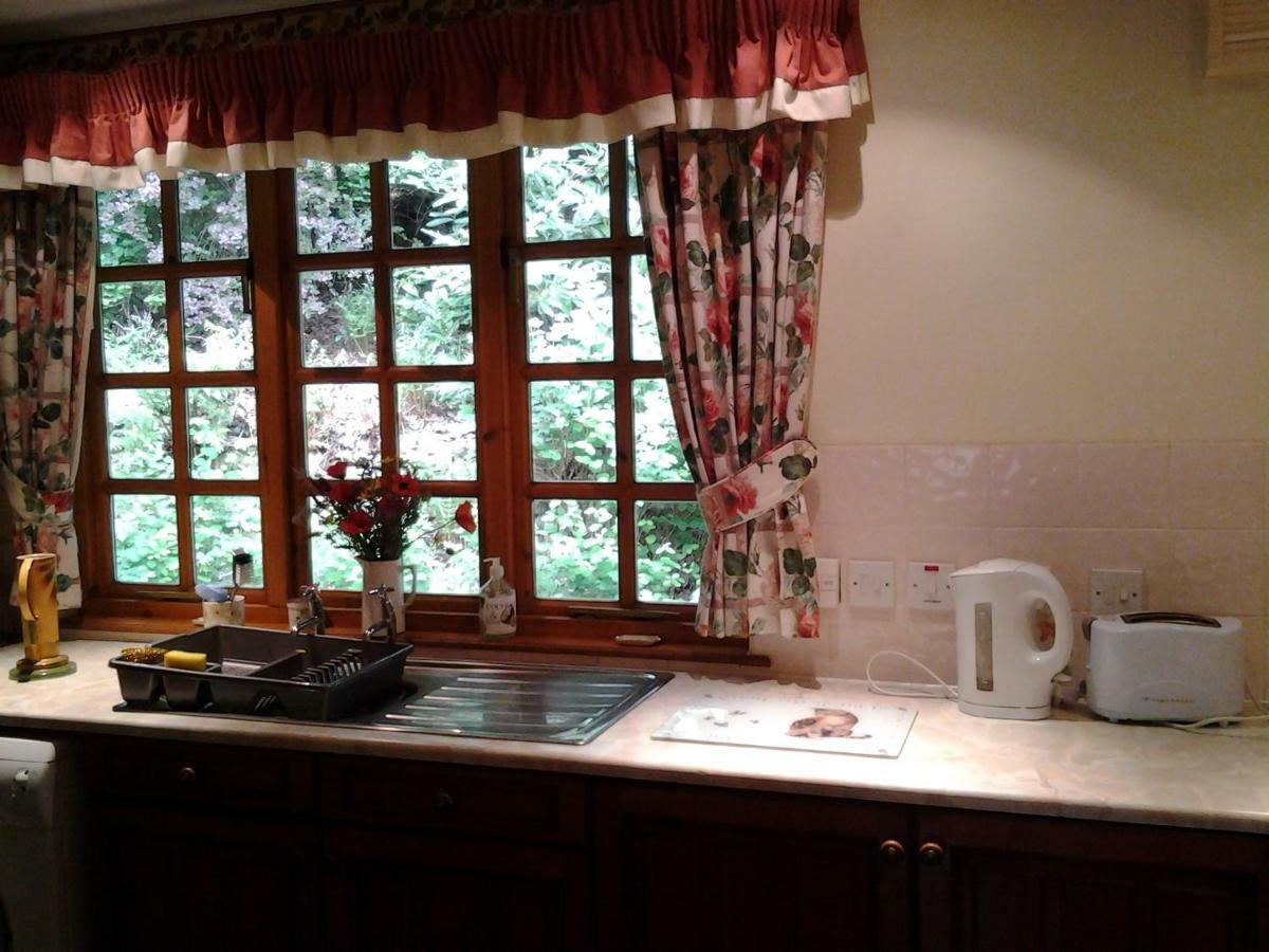 Toll Bridge Lodge Банхорі Екстер'єр фото