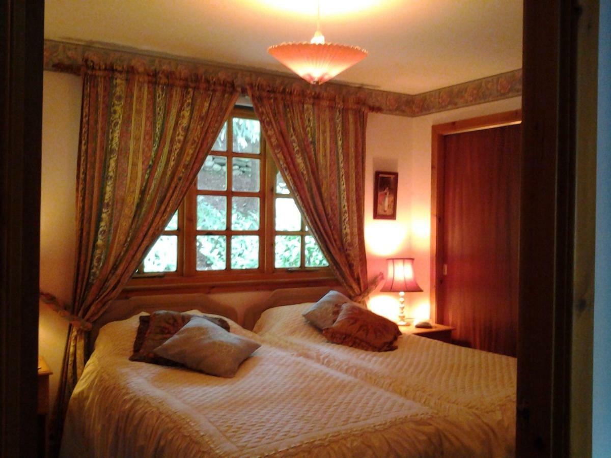 Toll Bridge Lodge Банхорі Екстер'єр фото